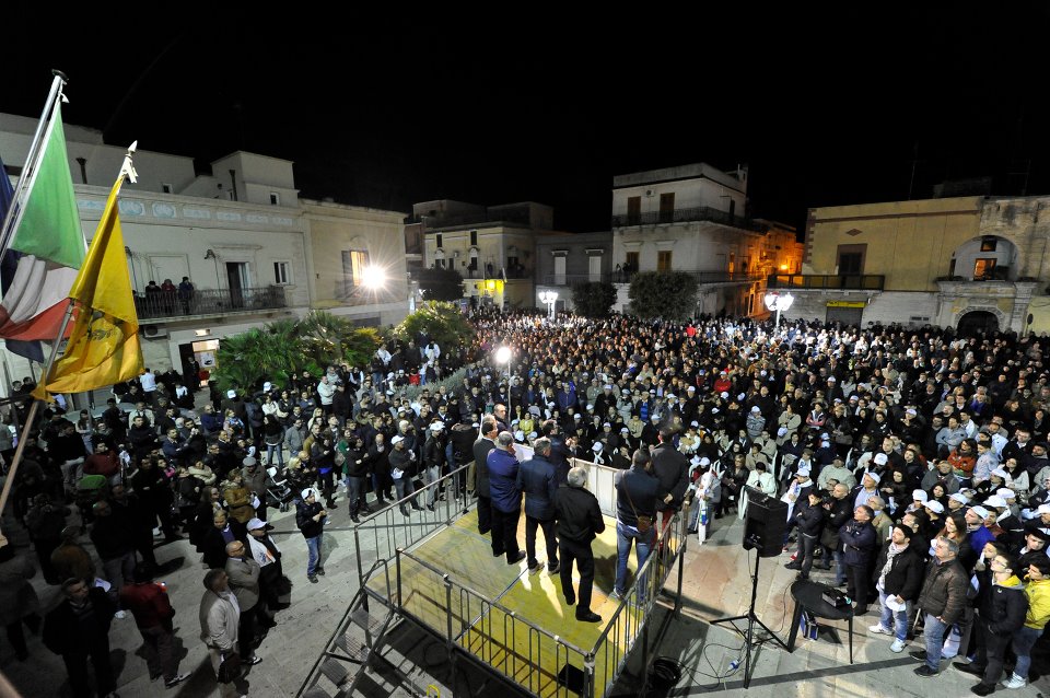 Comizio di Francesco Serra